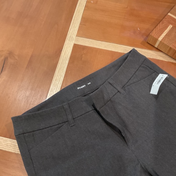 Old navy pixie pants size 8 - Picture 2 of 4